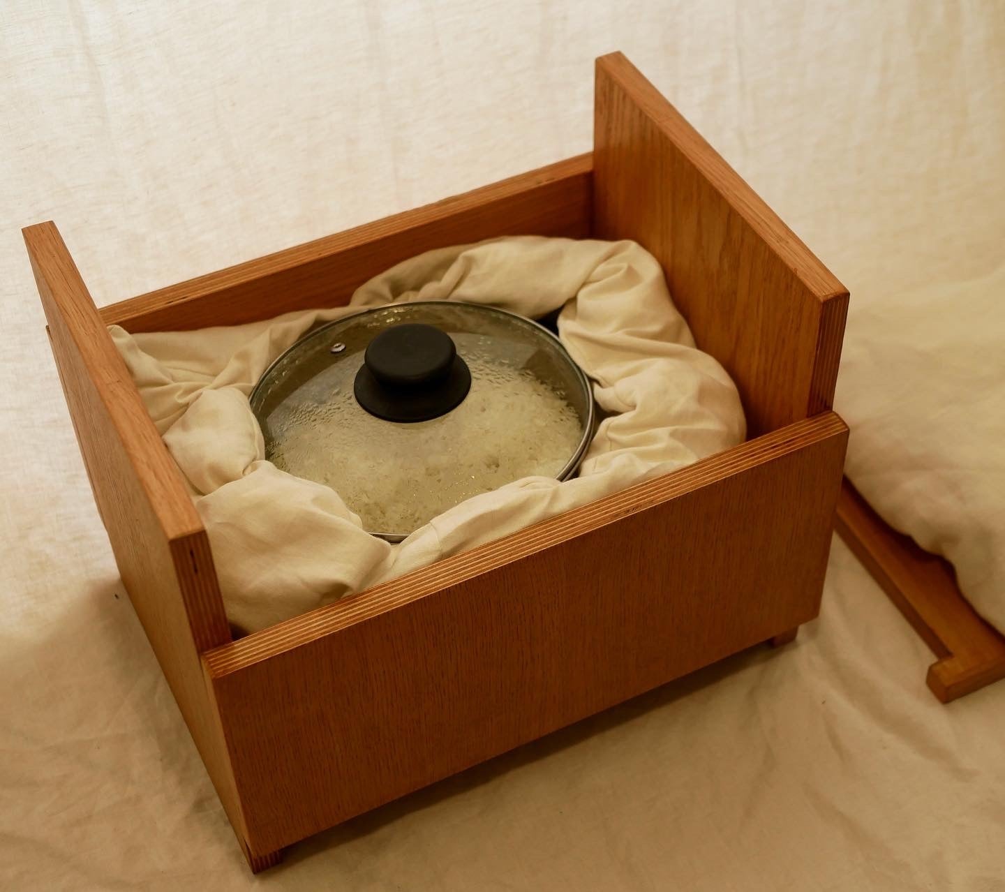 Tabouret et marmite norvégienne